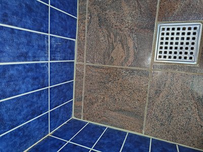 Pipe installation in the bathroom — condition documentation