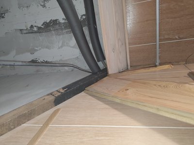 Pipe installation in the wall — condition documentation